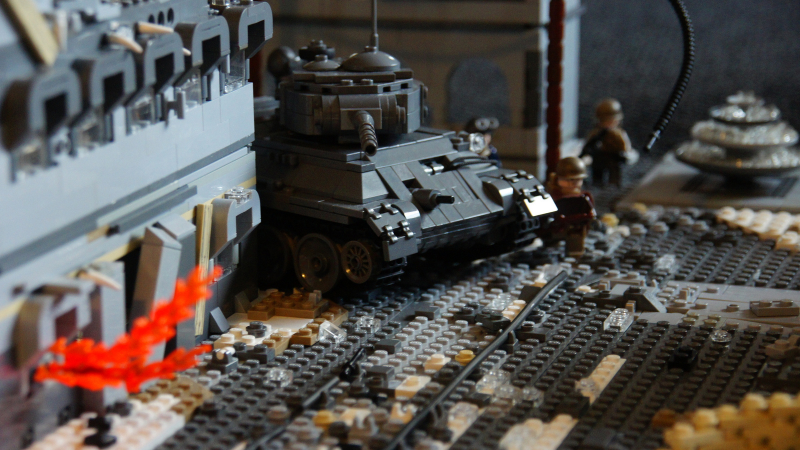 Illustration for article titled This 14-Year-Old Kid Is A Lego Genius